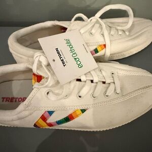 Tretorn rainbow NWT white sneakers